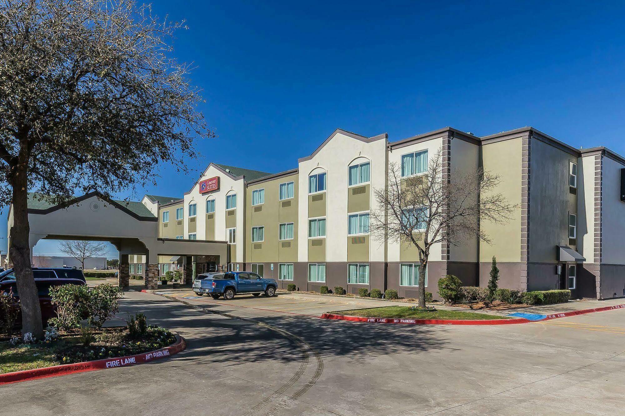 Comfort Suites The Colony - Plano West Exterior photo